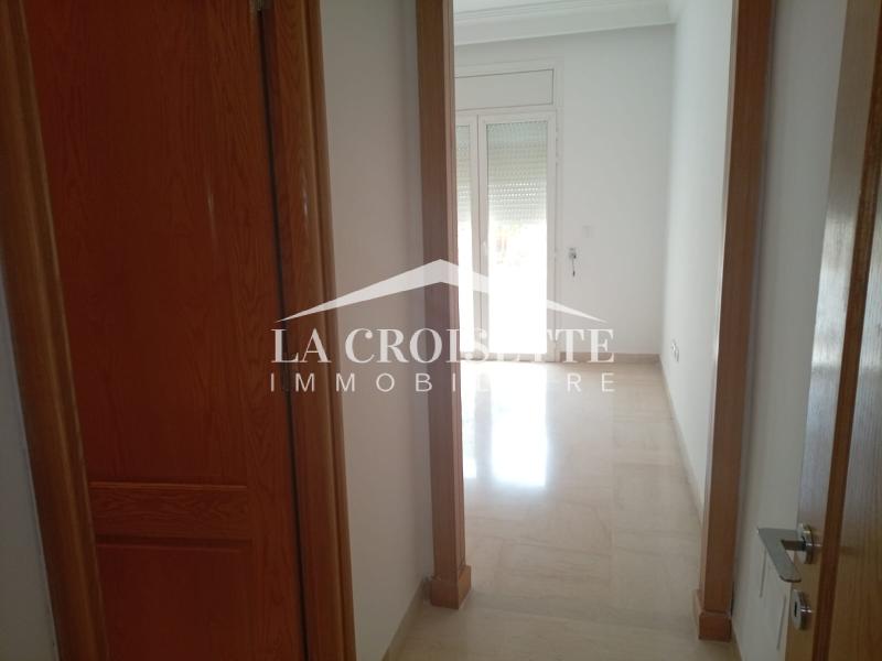 Appartement S+2 avec terrasse aux Berges du Lac 2